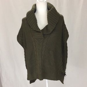 Saks Fifth Avenue Wool Blend Olive Sweater Size Medium